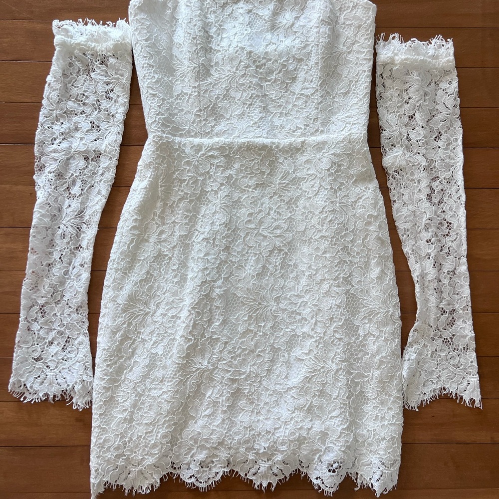 Park & Fifth White Lace Long Sleeve Dress